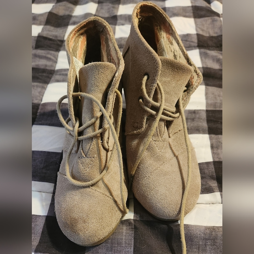 Toms Wedge Ankle Boots Womens Size 8 Booties 300615
